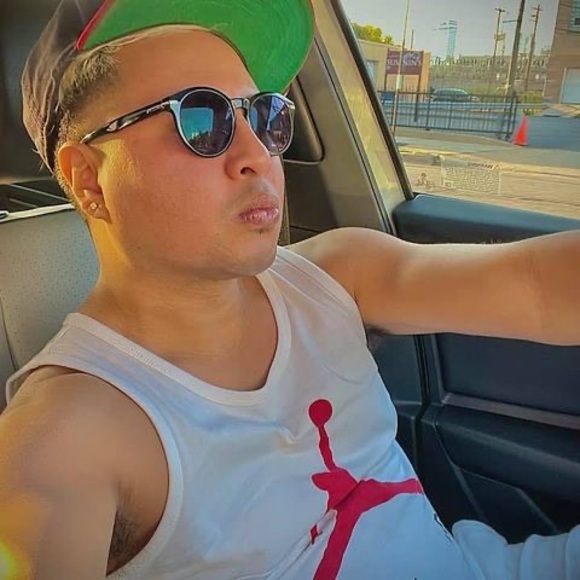 Meet your Posher, Donny - Picture 3 of 15